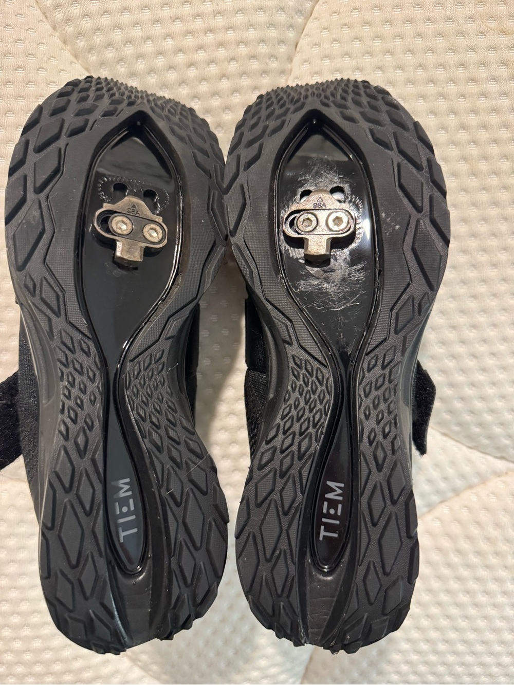 TIEM size 9 cycle shoes - Picture 2 of 4
